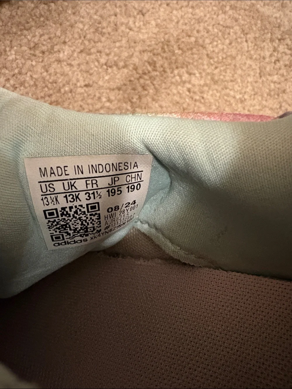 Girls Adidas cloudfoam slip on sneakers - Picture 6 of 7